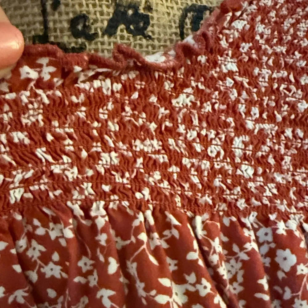 Old Navy Red Floral Blouse - Picture 3 of 4
